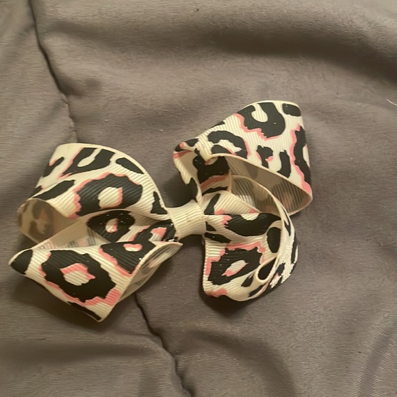 bowtie - Picture 5 of 7
